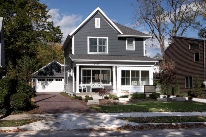 2525 Lake Dr Grand Rapids and Traverse City Custom Home Builders